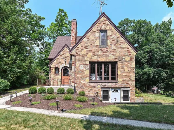 30406 Forest DRIVE, Burlington, WI 53105