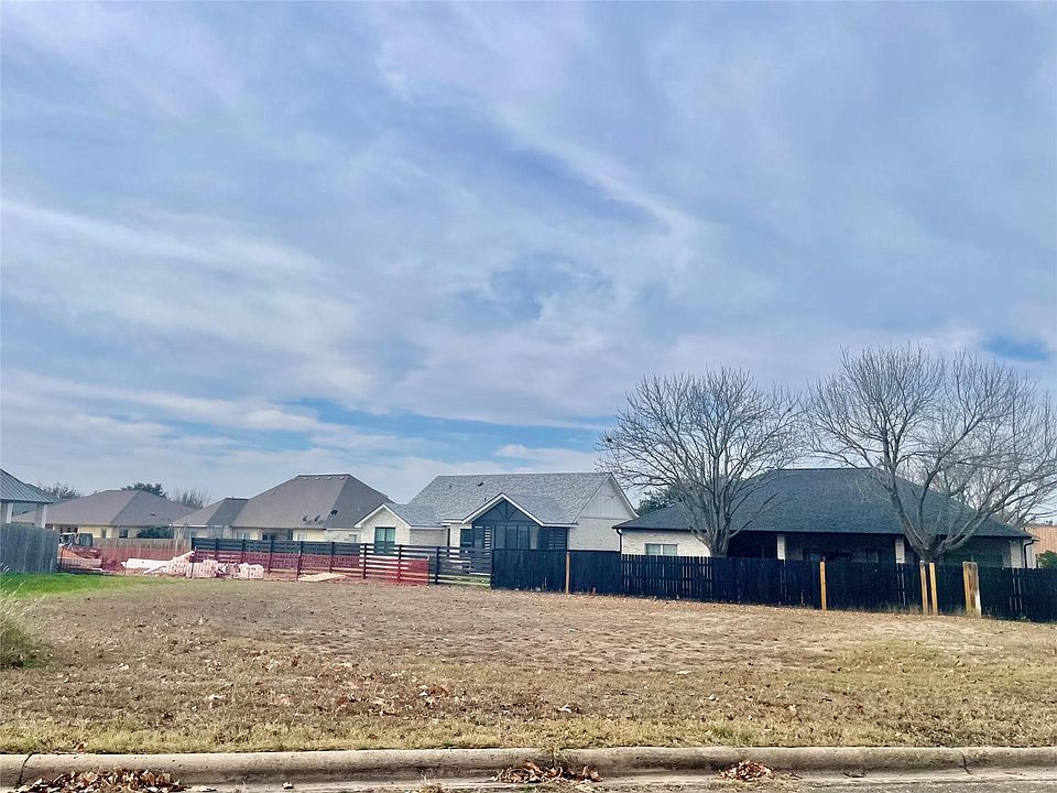 1st image of LOT-749A Spyglass St