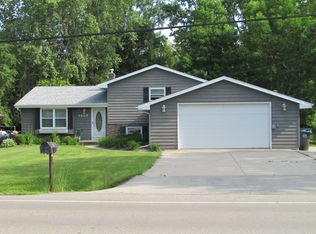 1449 Manitowoc Rd, Menasha, WI 54952