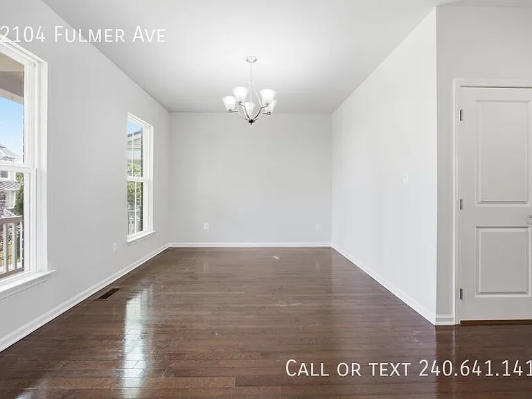22104 Fulmer Ave — Photo 5