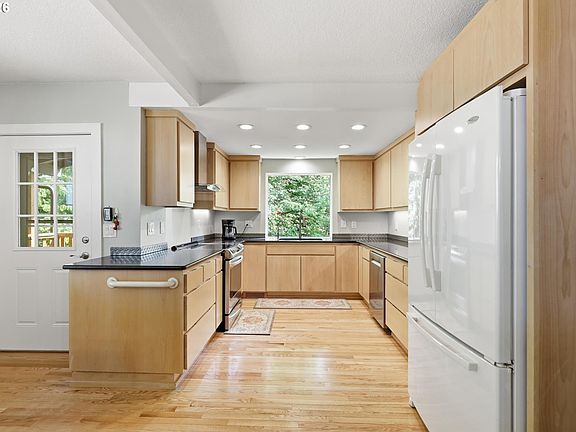 5th image of 13903 Redland Rd