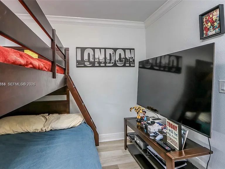 30 SW 108th Ave #7-G — Photo 4