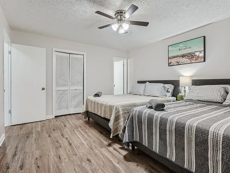 1091 Summer Brook Rd — Photo 19