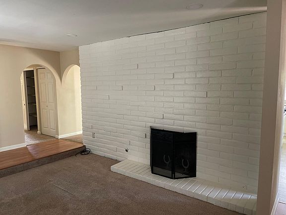 3rd image of 1738 Bella Casa Dr