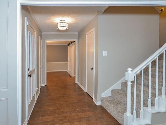 4th image of 1019 Oxborough Dr
