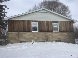 10407 Seymour Rd, Gaines, MI 48436