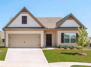 936 Walnut Creek Cir, Pendergrass, GA 30567