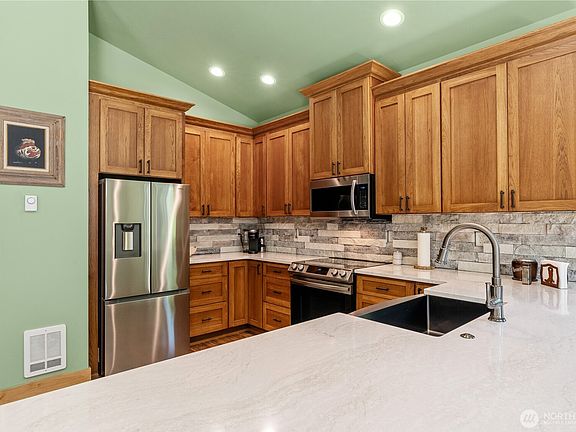 4th image of 1244 Satsop Road W