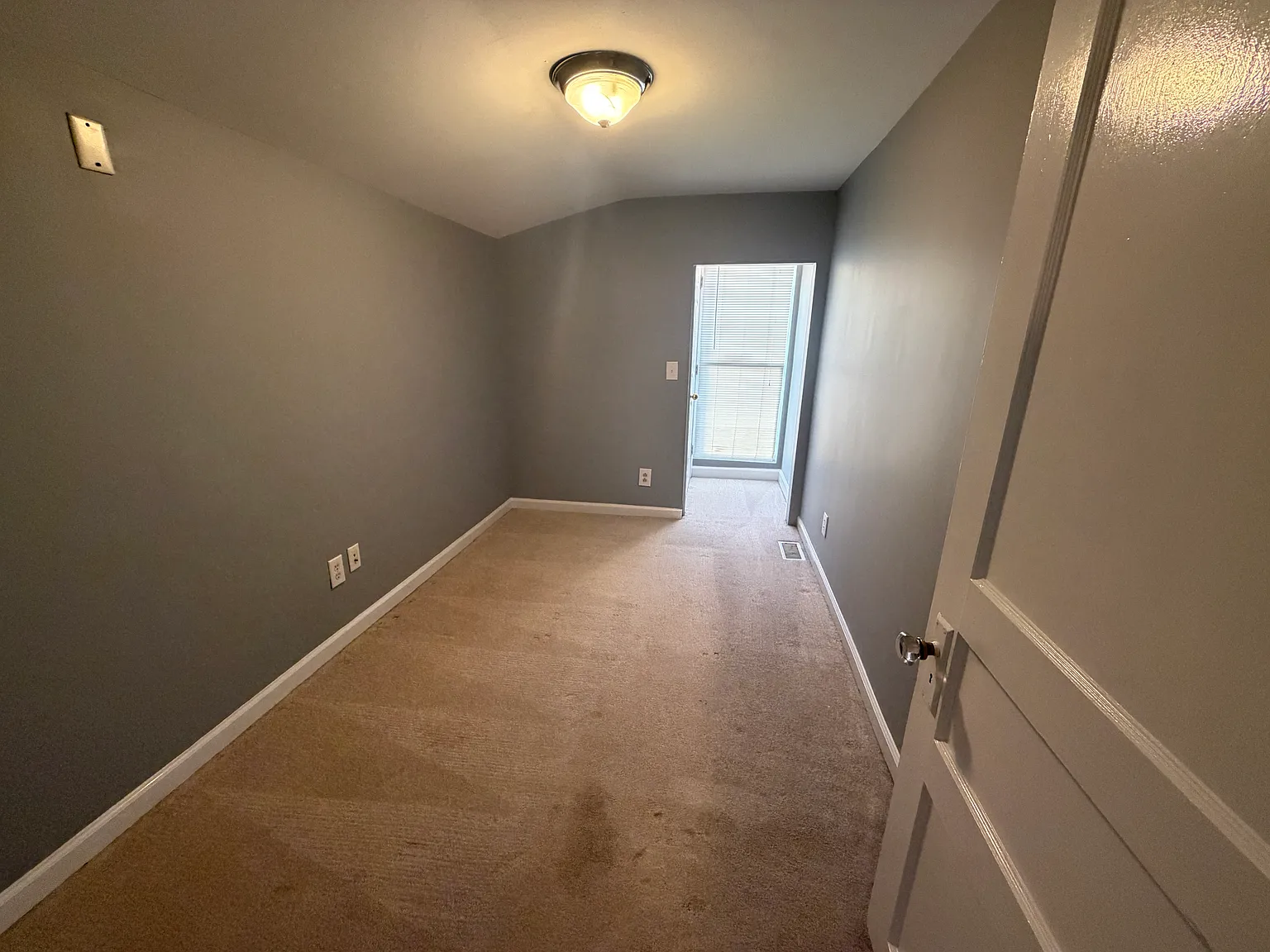 2 bed, 800 sqft, $900 — Photo 4
