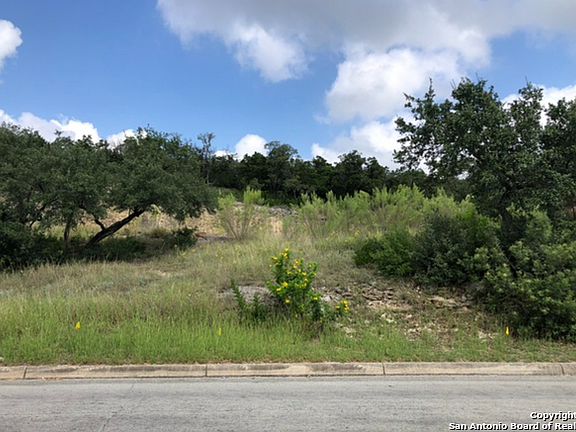 3rd image of 8207 Plum Valley Dr