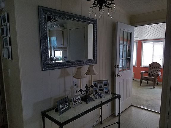 3rd image of 7626 Longhorn Ave