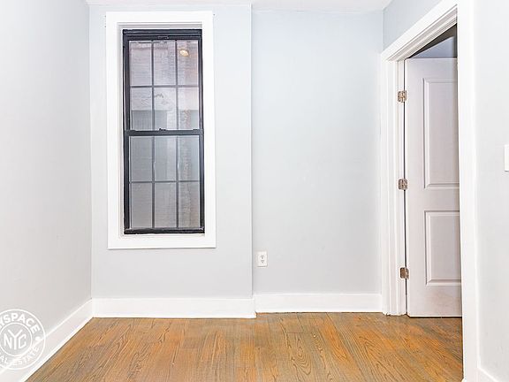 3rd image of 928 Hancock St #7E