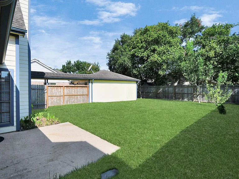 315 Muirwood Ln — Photo 30