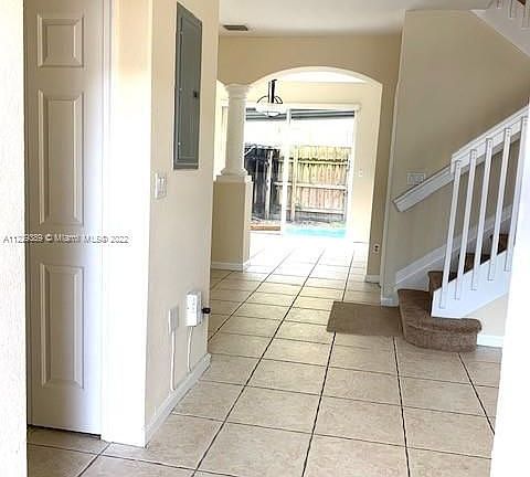 4th image of 2752 SE 16th Ave #129