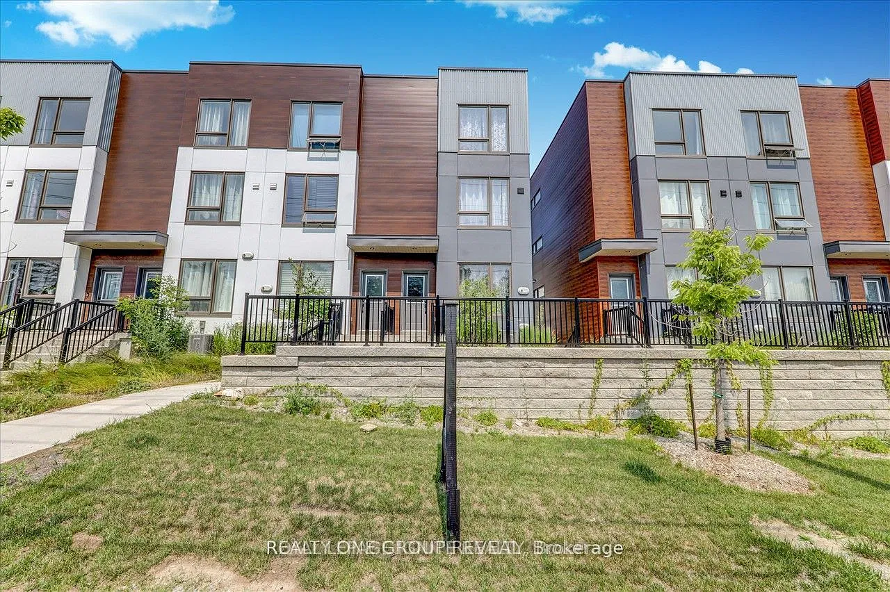 3 bed, $3,000 — Photo 1