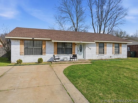 3rd image of 3606 Georgia Ave