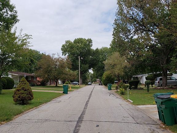4th image of 10529 Edgefield Dr