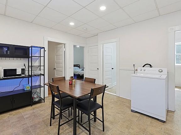 5th image of 707 Bridge St #707