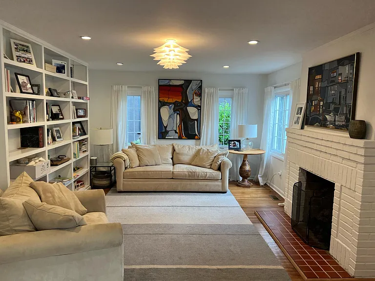 77 Myrtle Blvd — Photo 8
