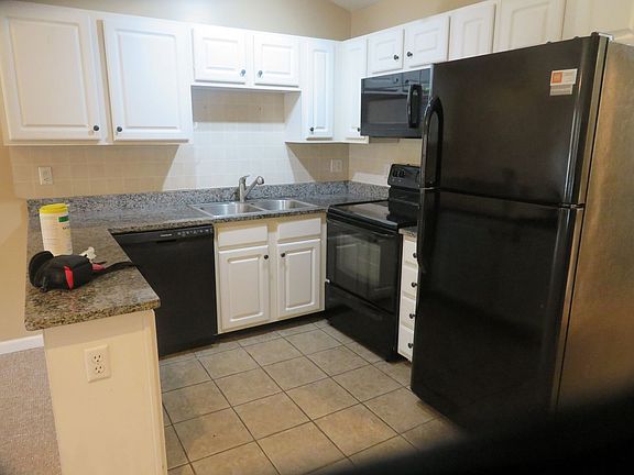 4th image of 2201 Lake Ave APT 303