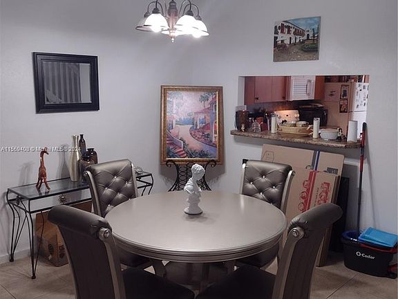 4th image of 2803 SW 82nd Ave #101
