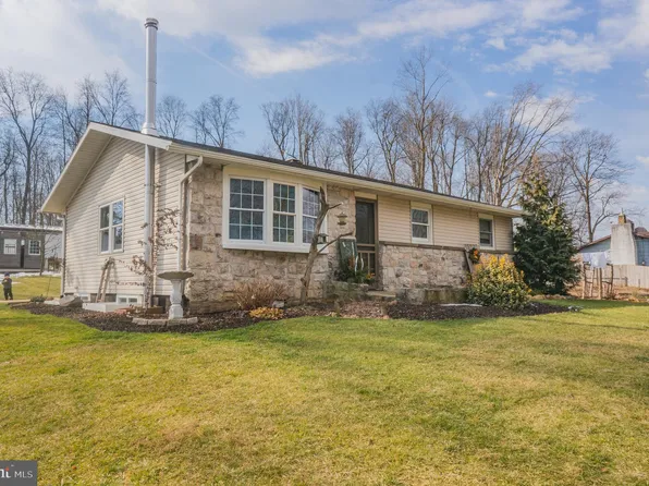 88 Mount Pleasant Rd, Honey Brook, PA 19344