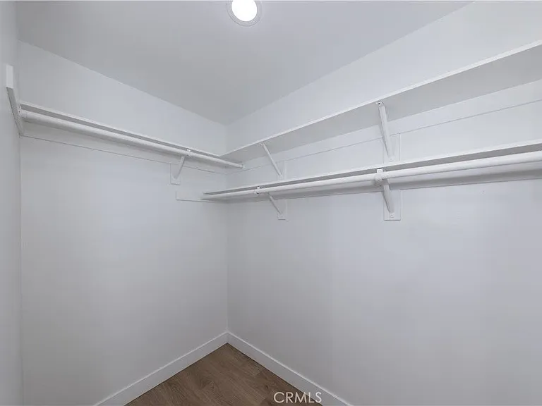 980 S Loyola Dr — Photo 30