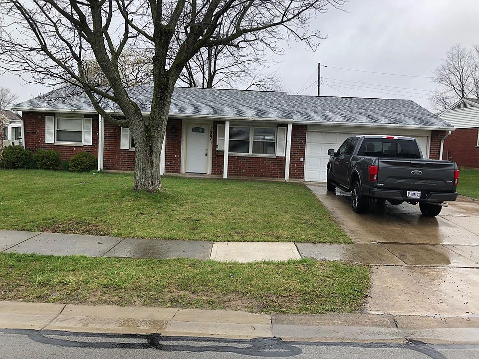 1st image of 1861 Fair Oaks Dr