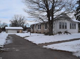 121 21st St, Fort Madison, IA 52627