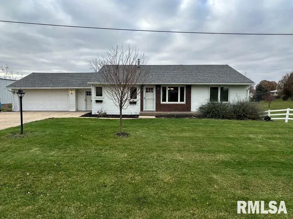 1927 8th Ave, De Witt, IA 52742
