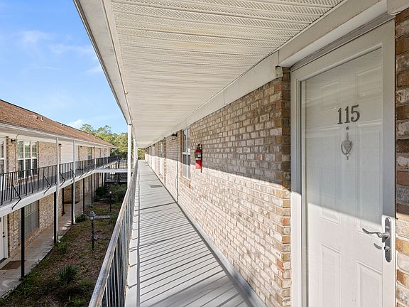 3rd image of 115 Country Club Dr #1