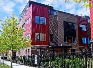 568 W 16th St, Chicago, IL 60616