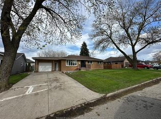 3010 Byng Rd, Windsor, ON N8W 3G7