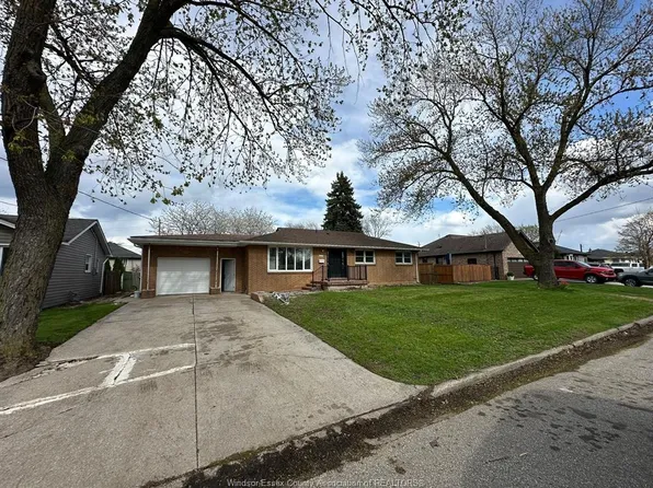 3010 Byng Rd, Windsor, ON N8W 3G7