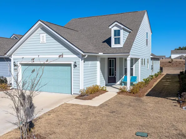 350 Dahlia Row Dr, Summerville, SC 29486