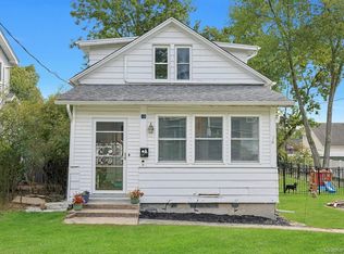 13 Central Ave, Tappan, NY 10983