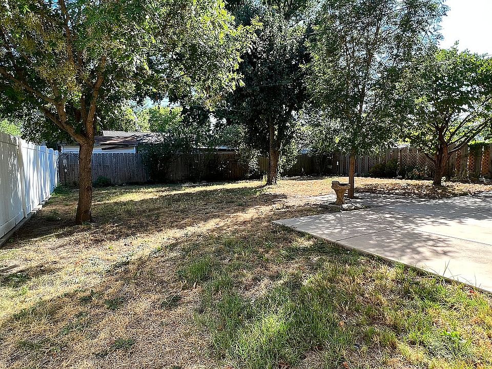 Private Backyard with Shade