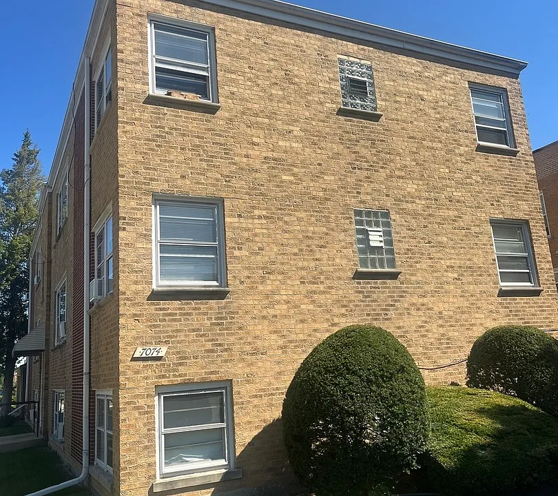 7074 W Diversey Ave #2F
