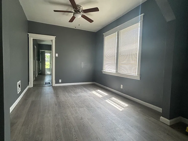 4957 Lilburn Ave — Photo 5