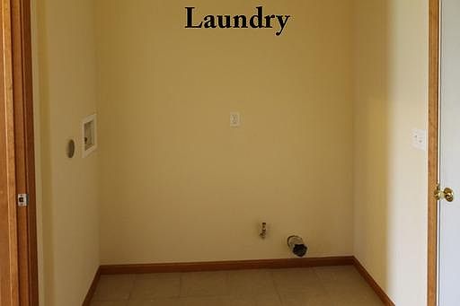 4th image of 3058 Warwickshire Dr