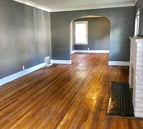 2nd image of 5612 Wayne Ave