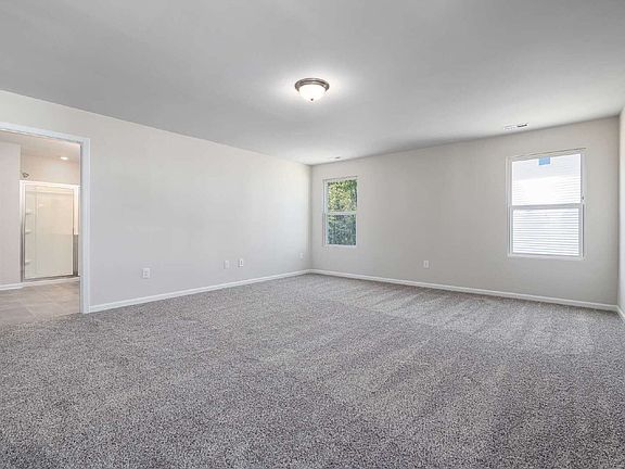 4th image of 1102 Depot Dr