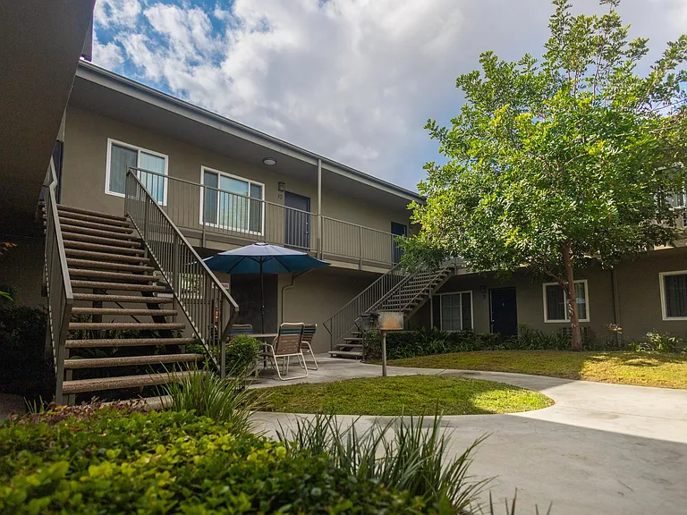 Magnolia Tree Apartments — Photo 17