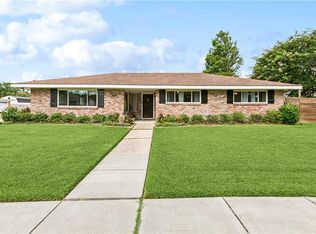 41 Derbes Dr, Gretna, LA 70053