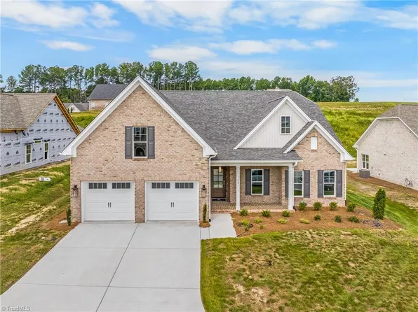 163 Green Forest Ct, Winston Salem, NC 27107