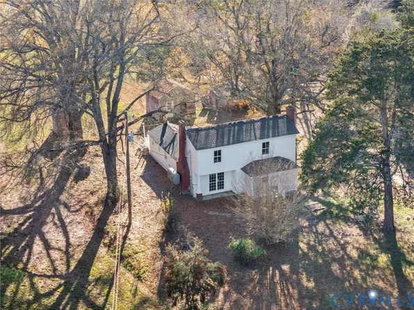 8011 Namozine Rd, Amelia Court House, VA 23002