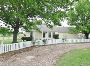 502 Gibson Rd, Waxahachie, TX 75165