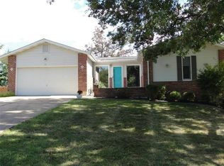 122 Valvero Dr, Saint Charles, MO 63304