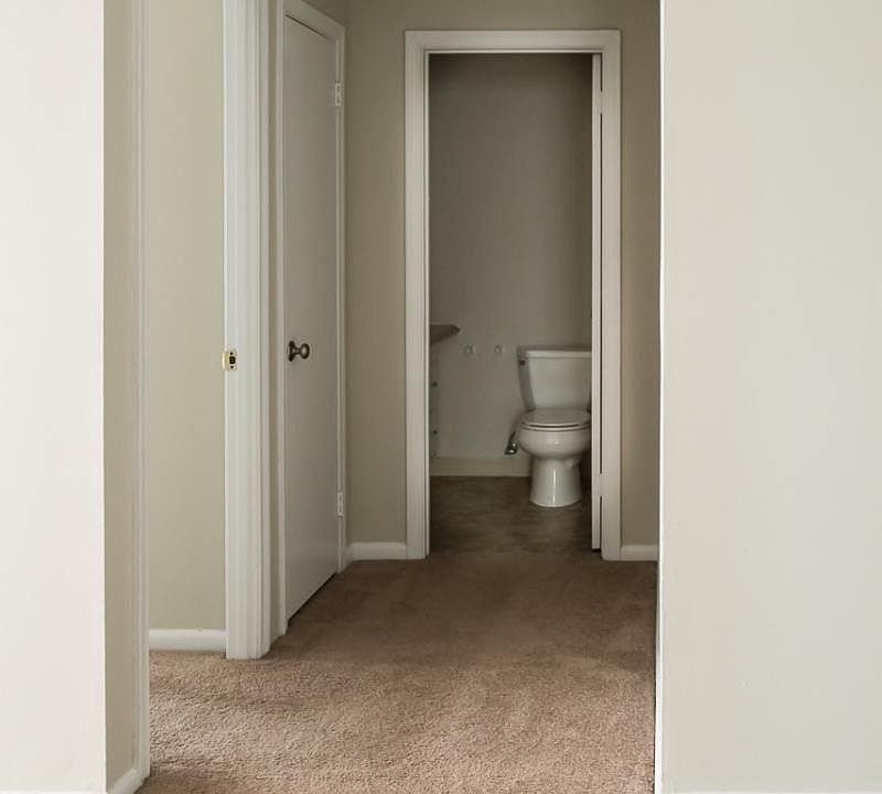 1st image of 111 Meyers Dr