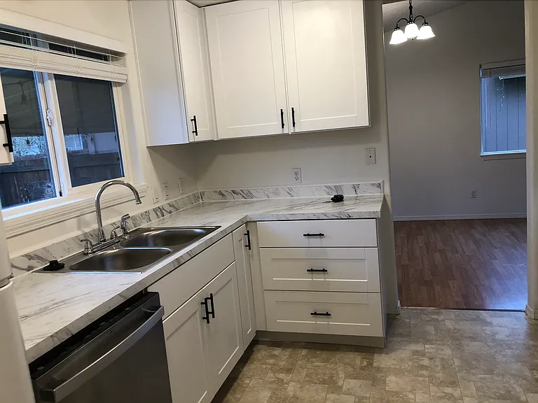4225 Mahrt Ave SE — Photo 8